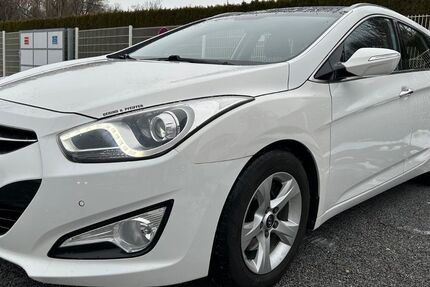 Hyundai i40 148.000 km 7.999 &euro; Dresden 01259