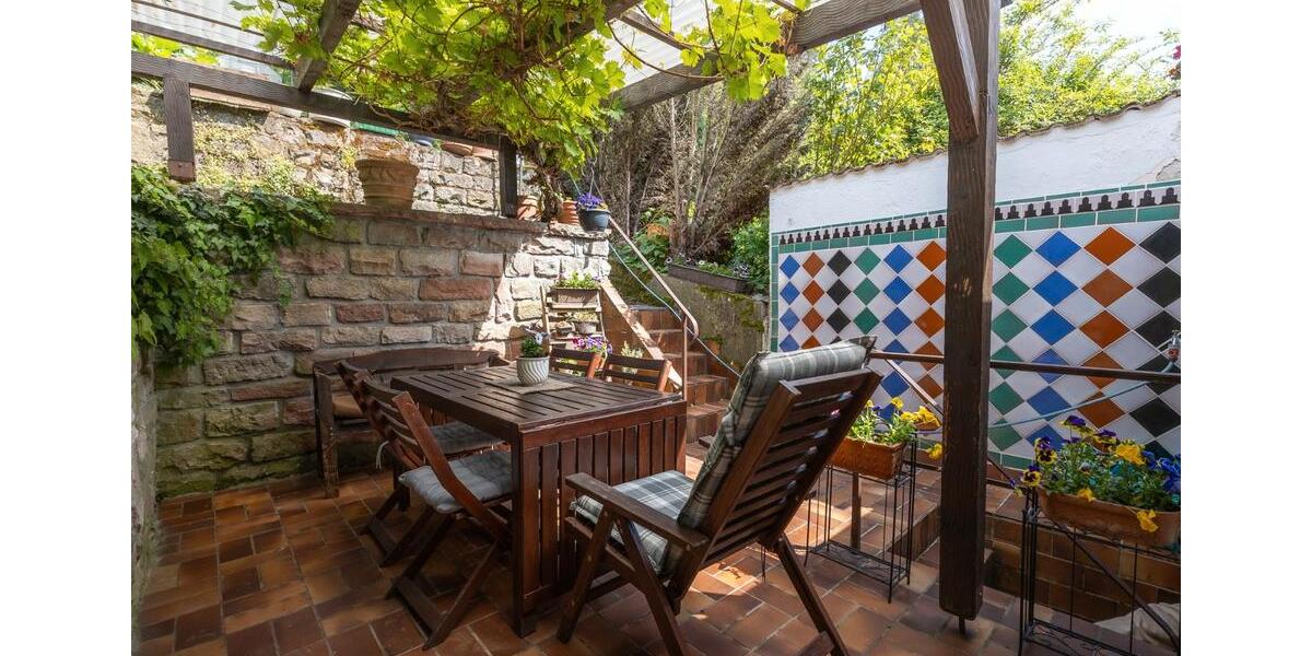 Reihenhaus Eberbach - 7 Zimmer, 165 m&sup2;, 280.000&euro; | Angebot:26701160