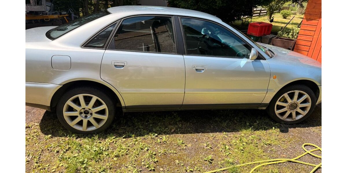 Audi A4 164.501 km 1.700 &euro; Taucha 04425