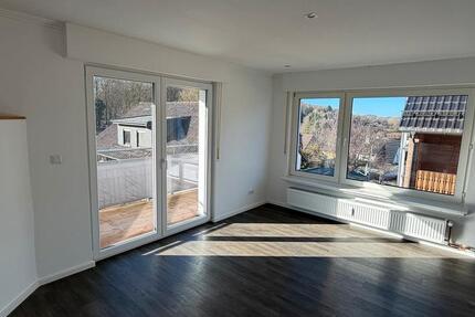 Wohnung Sundern (Sauerland) - 3 Zimmer, 80 m&sup2;, 580&euro; | Angebot:25246330