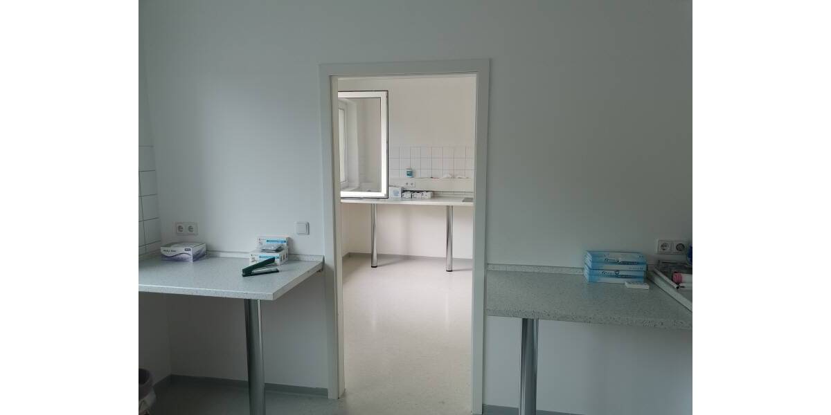 Gewerbeobjekt Crimmitschau - 700&euro; | Angebot:25692002