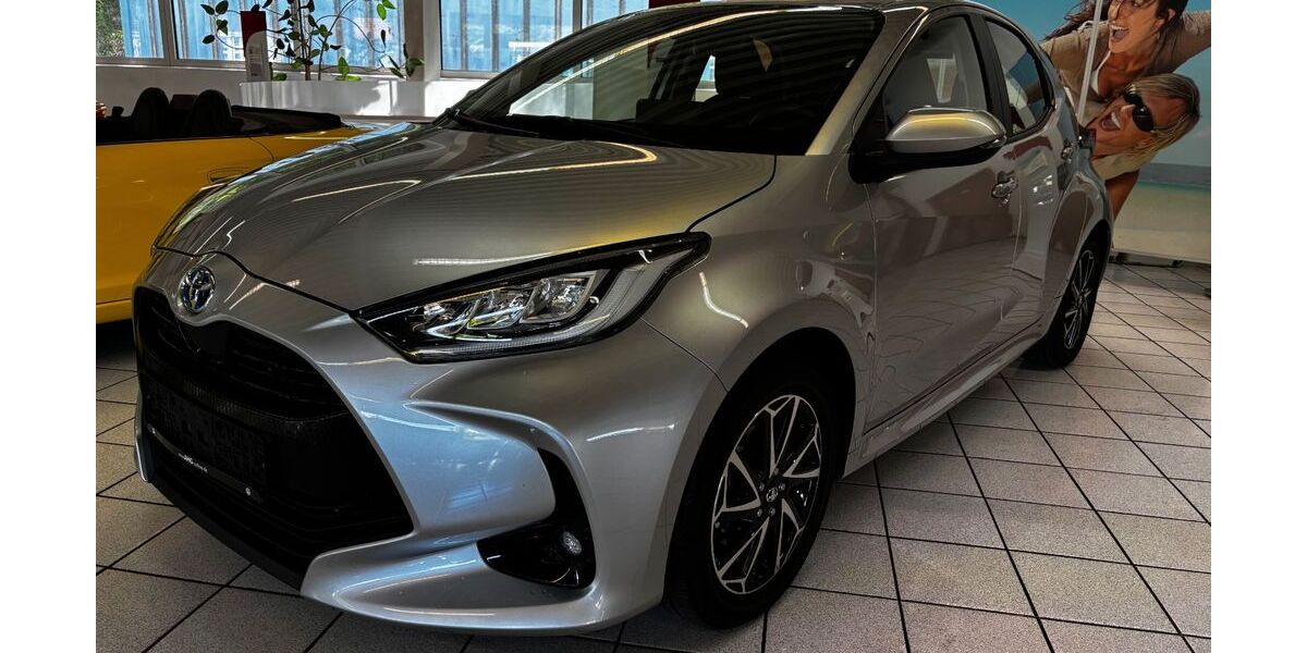 Toyota Yaris 5.973 km 20.990 &euro; Suhl 98529