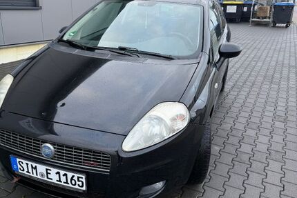 Fiat Grande Punto 166.000 km 2.750 &euro; Braunshorn 55471