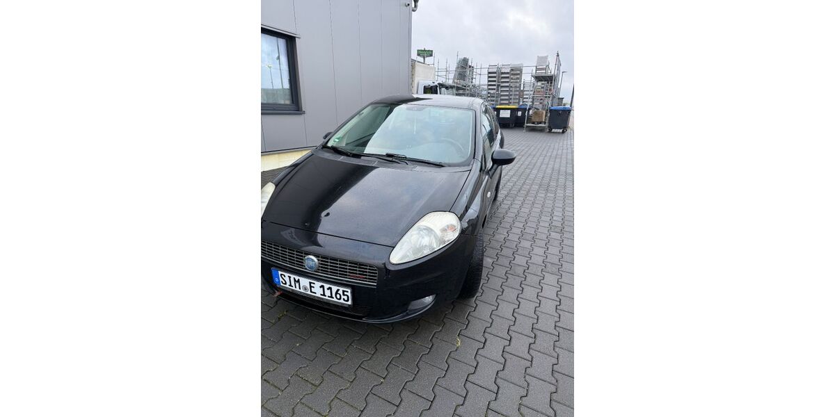 Fiat Grande Punto 166.000 km 2.750 &euro; Braunshorn 55471