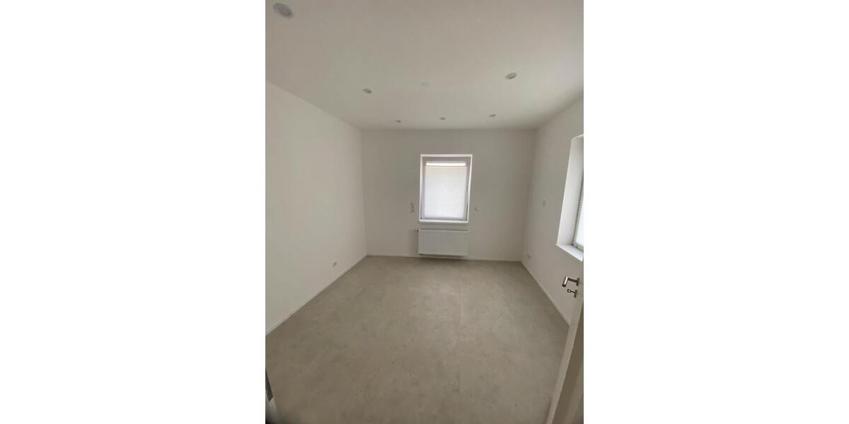 Reihenhaus Euskirchen Dom-Esch - 3 Zimmer, 80 m&sup2;, 1.127&euro; | Angebot:24899982