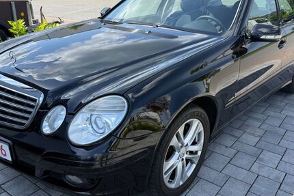 Mercedes-Benz E 200 220.000 km 5.900 &euro; Gondelsheim 75053
