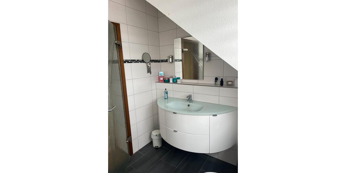 Villa Schwalbach - 8 Zimmer, 396 m&sup2;, 550.000&euro; | Angebot:27120414