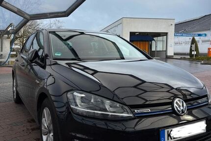 VW Golf 284.000 km 6.900 &euro; Kehl 77694