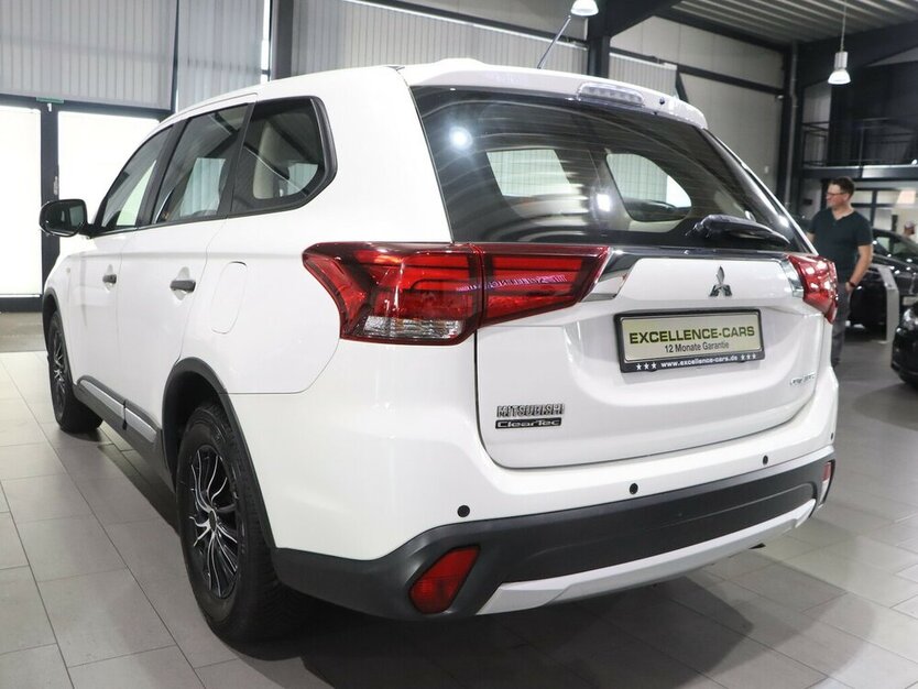Outlander 2.0 WHITE / TEMPOMAT / PDC / ABN.AHK