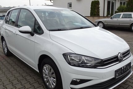 VW Golf Sportsvan 1,0l TSI Trendline, Klimaauto., Sit 91.604 km 9.990 &euro; Rodgau 63110