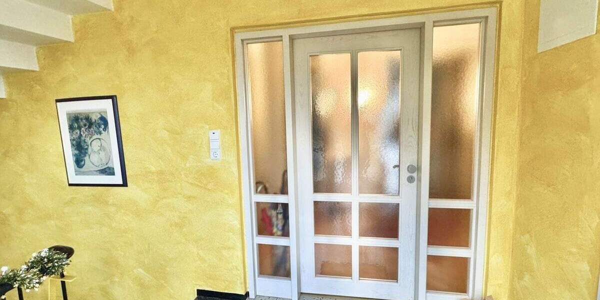 Repräsentatives, modernisiertes MFH mit zusätzlicher Bebauungsoption in bester Lage von Melsungen-Stadt zimmer