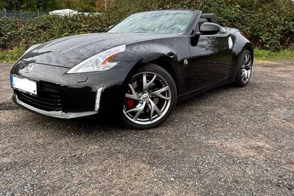 Nissan 370Z 108.000 km 21.999 € Duisburg 47269