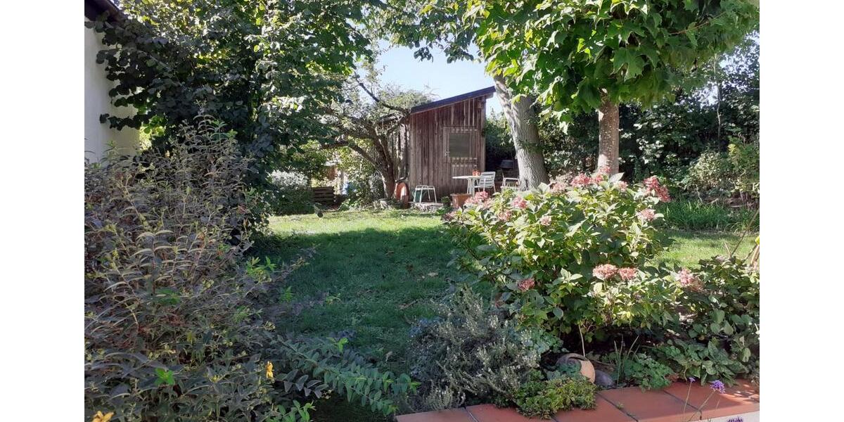 Villa Kranzberg - 7 Zimmer, 230 m&sup2;, 2.500&euro; | Angebot:25942040