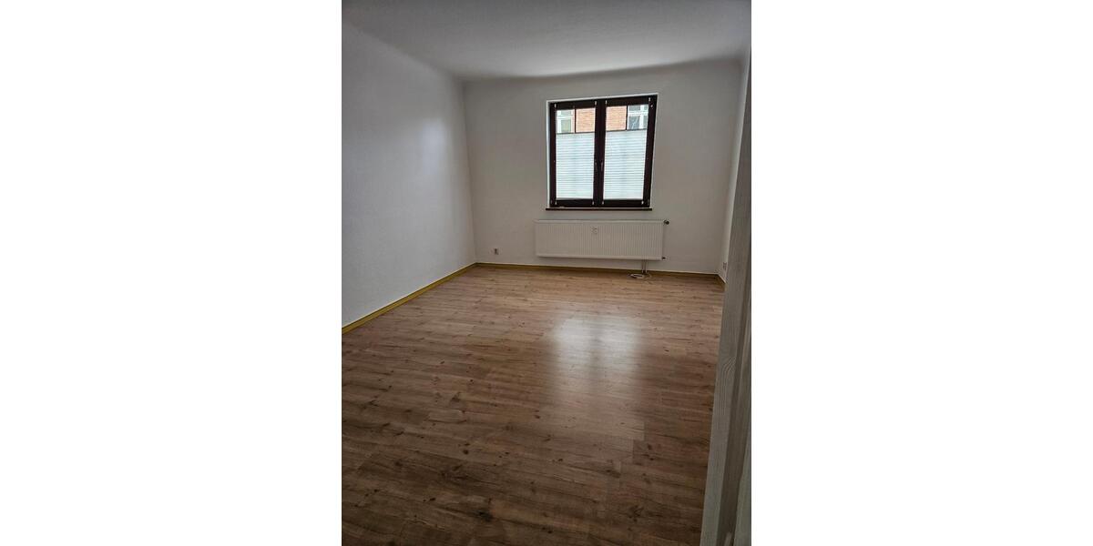 Erdgeschoßwohnung Wesenberg - 2.5 Zimmer, 84 m&sup2;, 690&euro; | Angebot:26184647