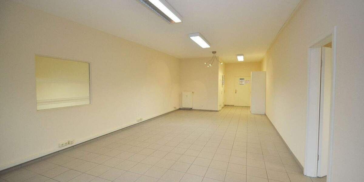 Gewerbeobjekt Bornheim Dersdorf - 3 Zimmer, 93 m&sup2;, 1.000&euro; | Angebot:25475925
