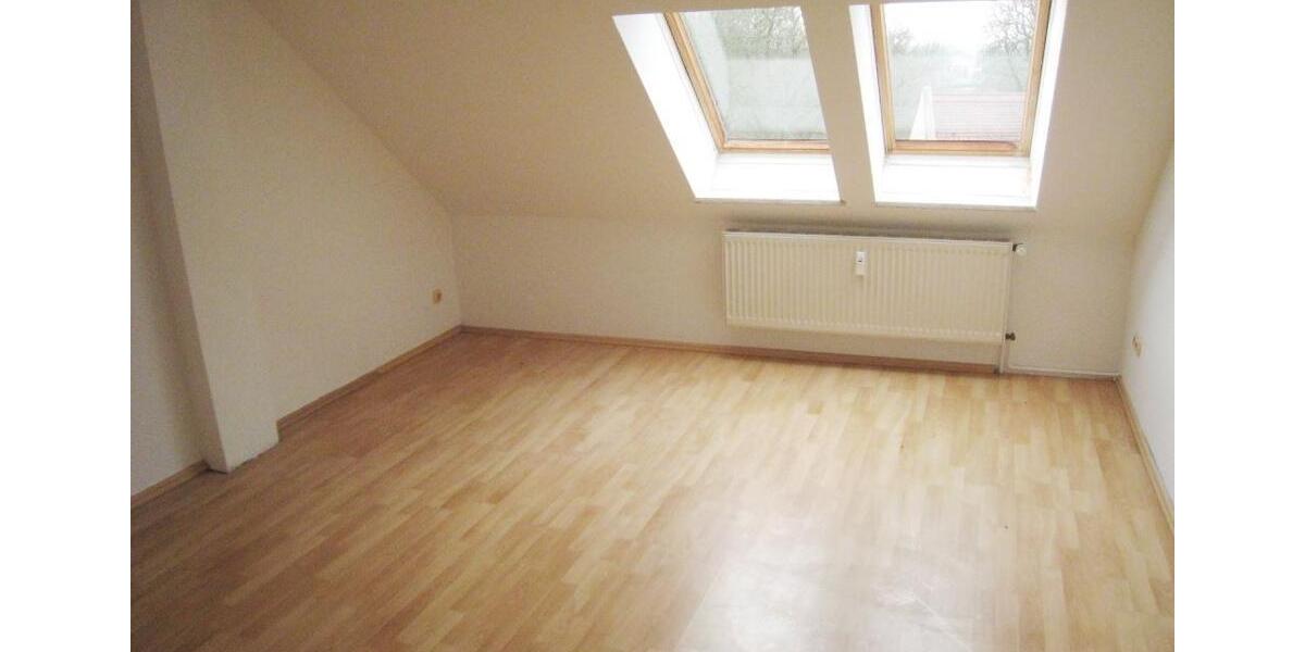 freundlich helle 2-Zi-WE am Neumarkt zu vermieten 2 zimmer