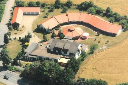 Traditionelles Hotel mit Gaststätte in ruhiger Lage von Duderstadt 2 zimmer