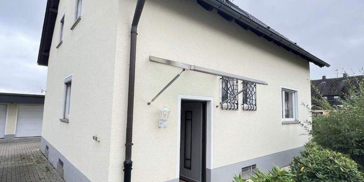 Ruhige, helle 2,5-Zimmer-Wohnung mit großem Garten in Südlage 2 zimmer