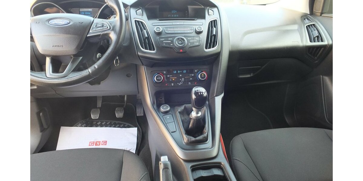 Ford Focus KLIMAUTOMATIK PARKPILOT 4-TÜRIG 118.919 km 6.998 &euro; Köln 50858