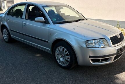 Skoda Superb 162.684 km 2.450 &euro; Breisach am Rhein 79206