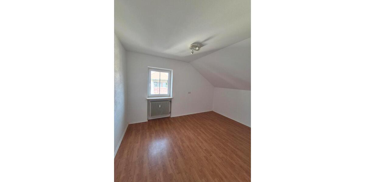 Dachgeschoßwohnung Pfaffenhofen an der Ilm - 3 Zimmer, 63 m&sup2;, 249.000&euro; | Angebot:26287042