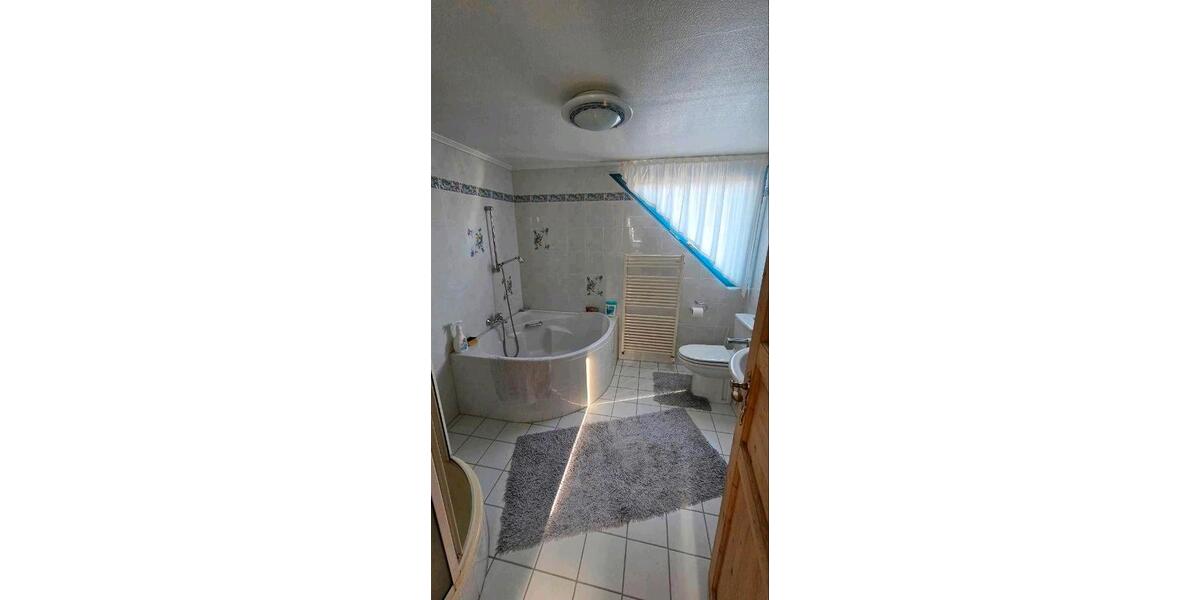 Mehrfamilienhaus, Wohnhaus Delmenhorst Düsternort - 11 Zimmer, 300 m&sup2;, 395.000&euro; | Angebot:25720369