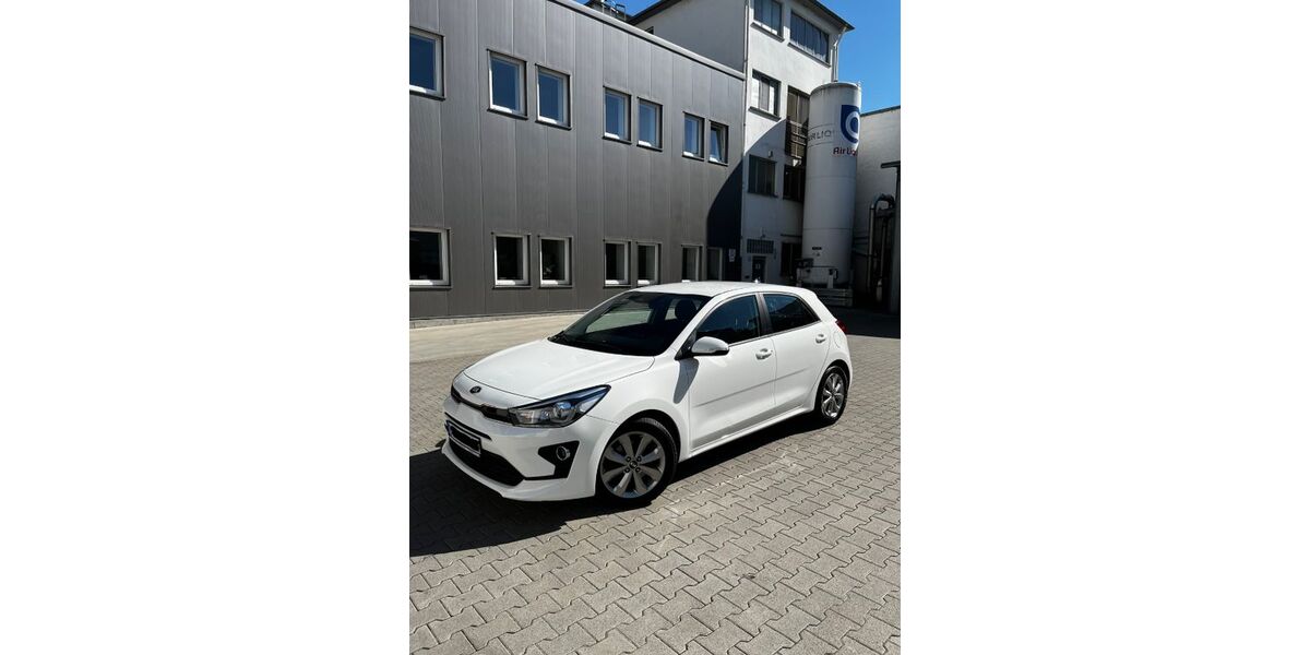 Kia Rio 85.000 km 12.000 &euro; Frankfurt am Main 60326