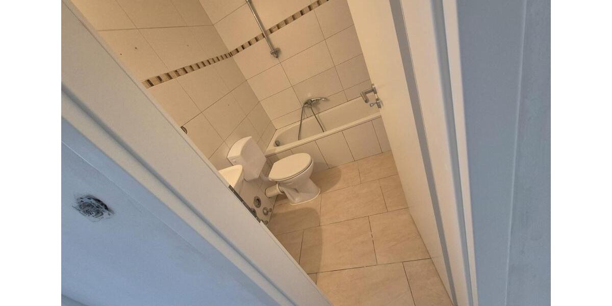 Etagenwohnung Blomberg - 4 Zimmer, 81 m&sup2;, 600&euro; | Angebot:26415601