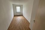 Etagenwohnung Suhl - 3 Zimmer, 60 m&sup2;, 411&euro; | Angebot:26676876
