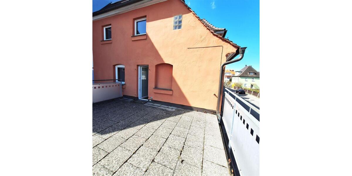 Mehrfamilienhaus, Wohnhaus Ansbach - 6 Zimmer, 145 m&sup2;, 1.950&euro; | Angebot:26057616