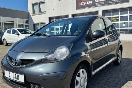 Toyota Aygo (X) 100.000 km 3.000 &euro; Kevelaer 47623