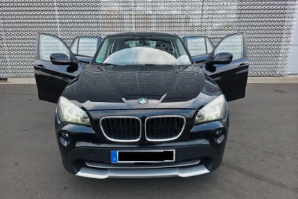 BMW X1 157.000 km 6.449 &euro; Düsseldorf 40235
