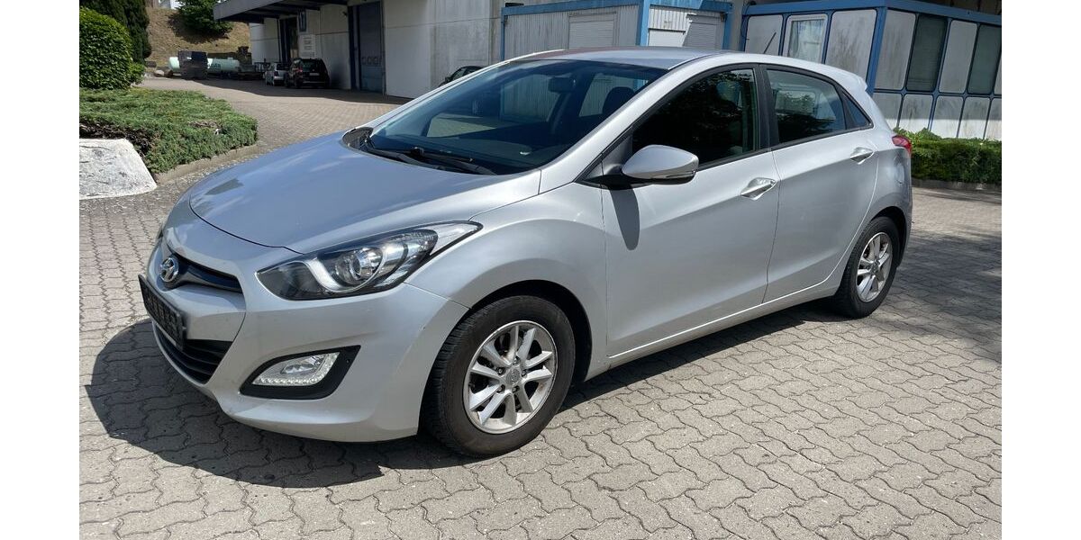 Hyundai i30 219.000 km 3.350 &euro; Kiel 24113