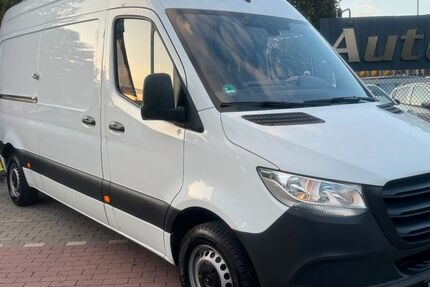 Mercedes-Benz Sprinter 137.550 km 14.990 &euro; BERLIN 13127