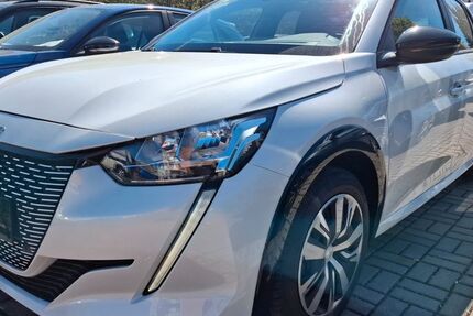 Peugeot 208 37.700 km 15.989 &euro; Fulda 36043