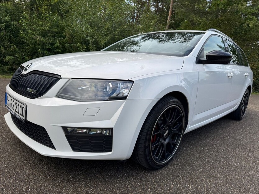 Skoda Octavia RS 245 224.000 km 10.399 € Schwanstetten 90596