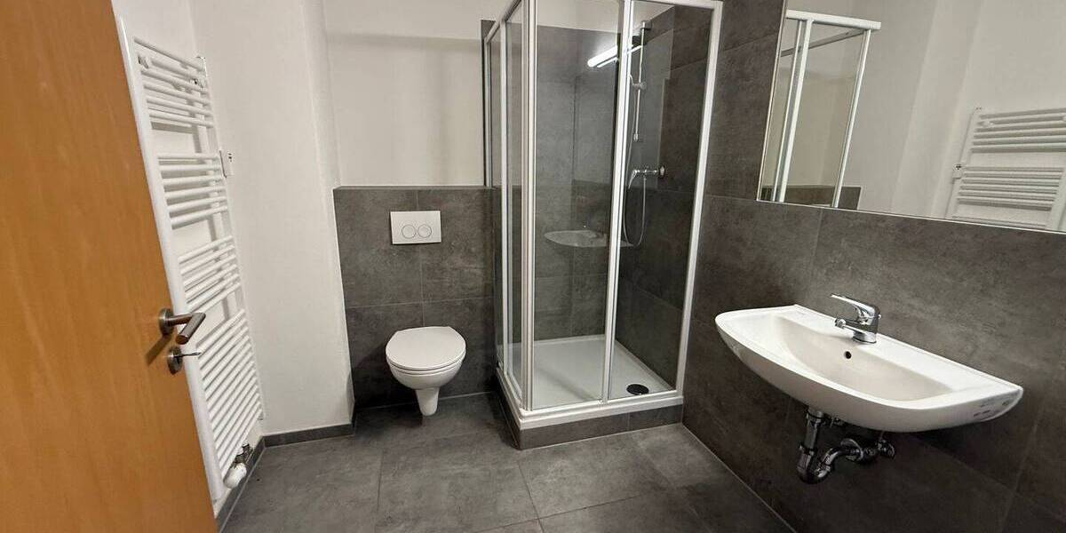 Etagenwohnung Chemnitz Lutherviertel - 5 Zimmer, 141 m&sup2;, 990&euro; | Angebot:26672704