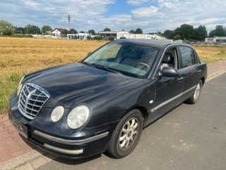 Kia Opirus