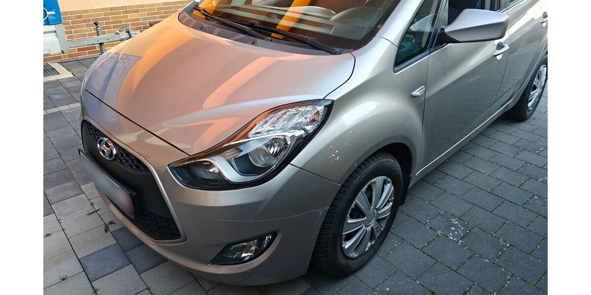 Hyundai ix20 28.369 km 9.200 &euro; Diespeck 91456