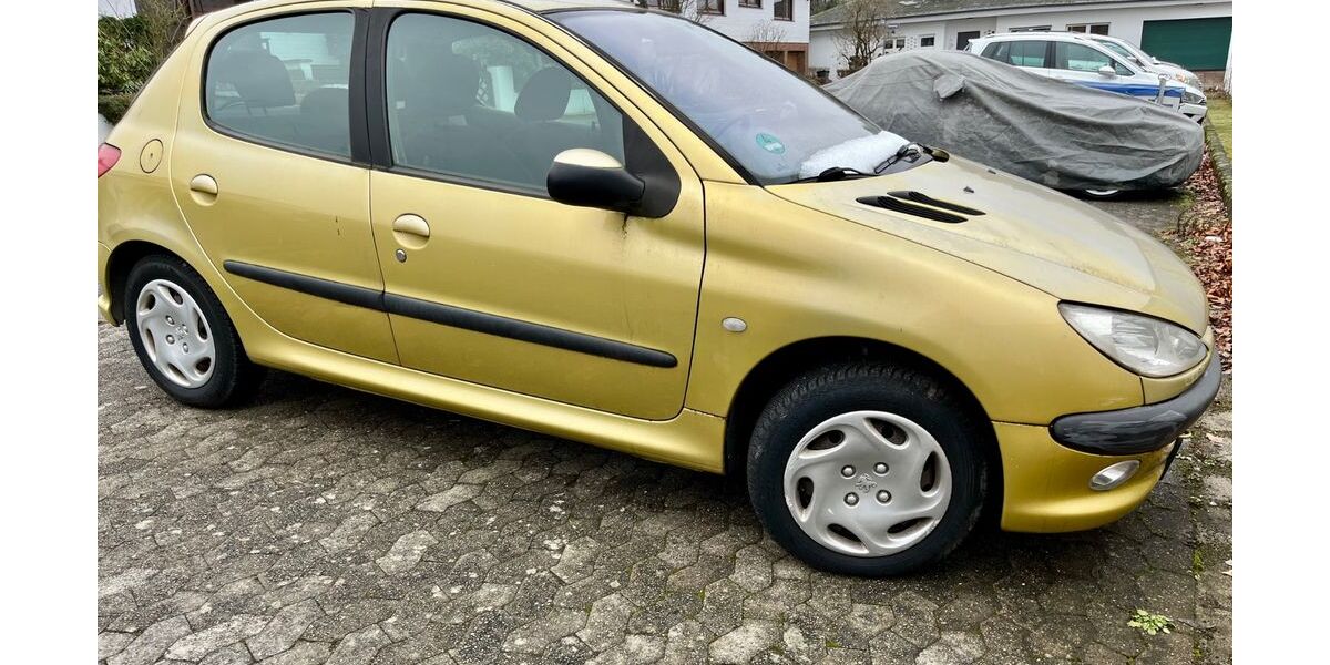 Peugeot 206 35.000 km 2.700 &euro; Wiesbaden 65207