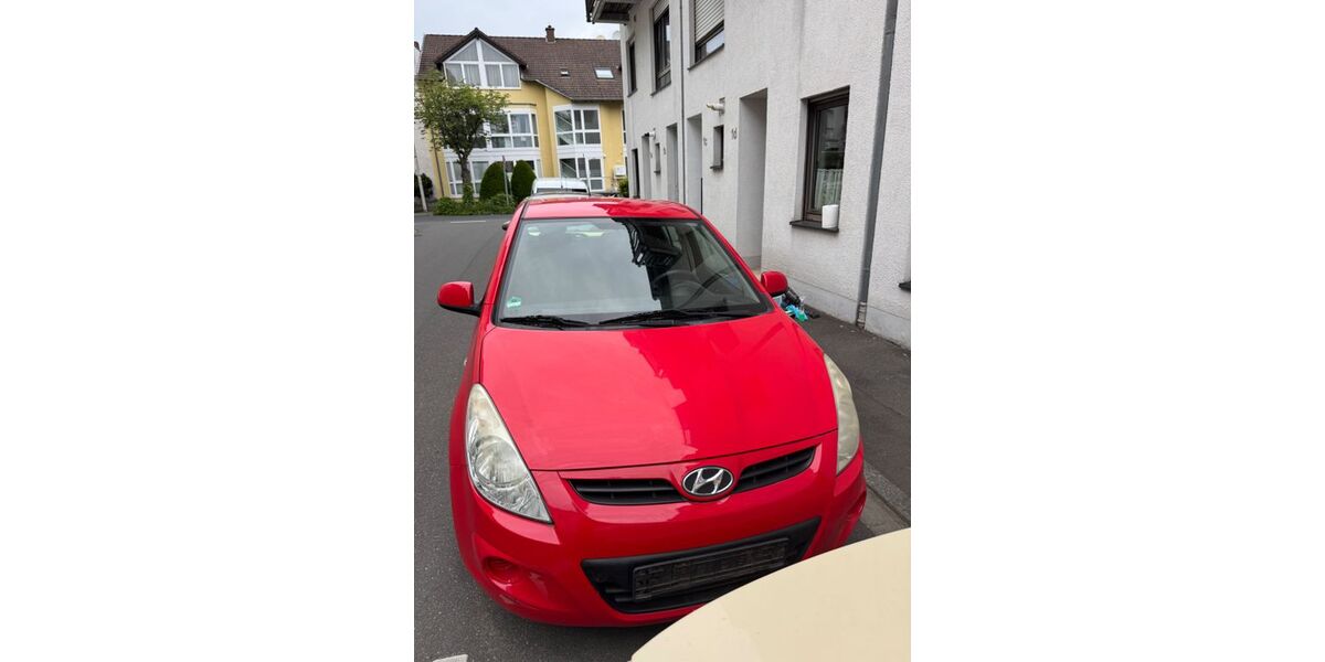 Hyundai i20 170.000 km 2.000 &euro; Bad Godesberg 53179