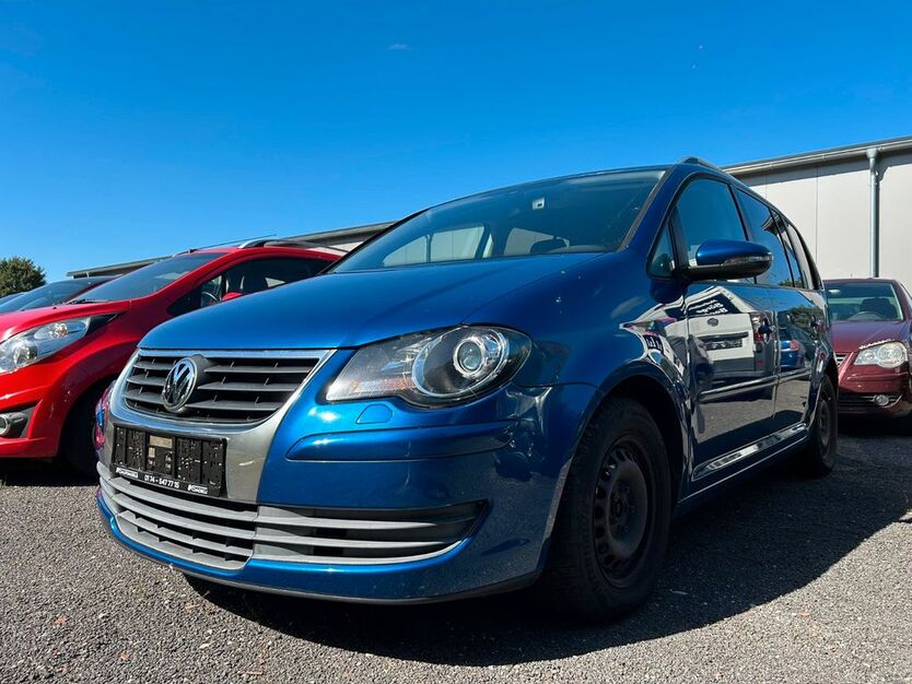 VW Touran 110.000 km 5.950 € Westoverledingen 26810