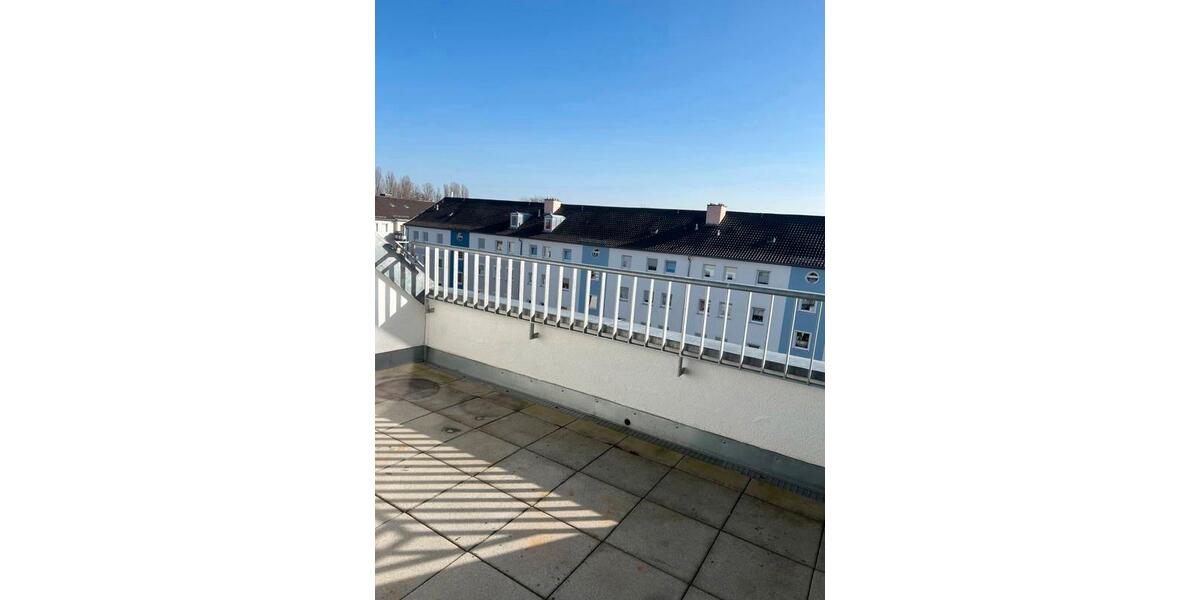 Dachgeschoßwohnung Dachau - 3 Zimmer, 87 m&sup2;, 1.527&euro; | Angebot:25387255