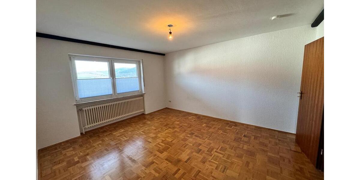 Etagenwohnung Rotenburg an der Fulda - 2 Zimmer, 65 m&sup2;, 700&euro; | Angebot:25451632