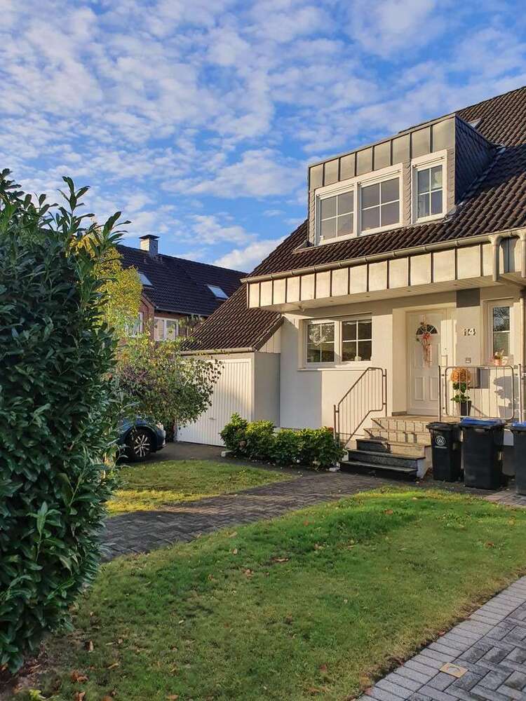 Haus zum Kaufen in Langenfeld 650.000 € 150 m²