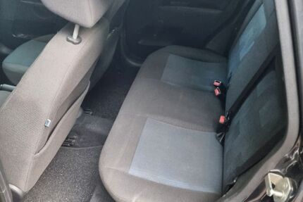 Ford Fiesta 51.000 km 3.200 € Halstenbek 25469