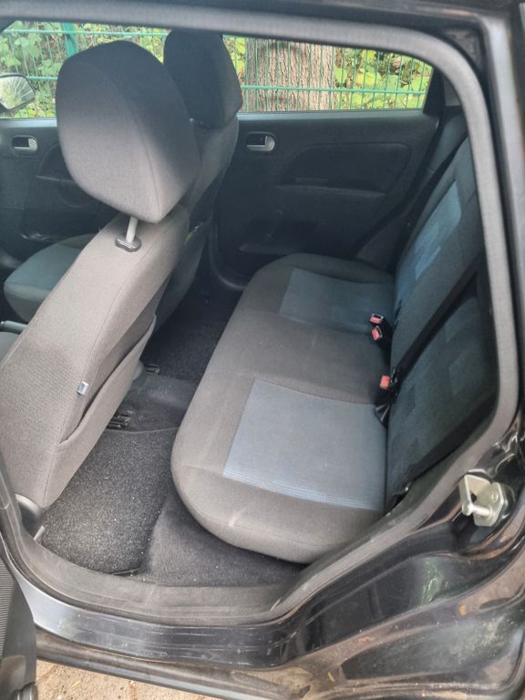 Ford Fiesta 51.000 km 3.200 € Halstenbek 25469