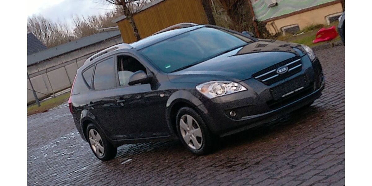 Kia ceed Sportswagon 97.500 km 5.899 &euro; Demmin 17109