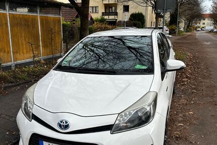 Toyota Yaris 156.000 km 9.100 &euro; Munich 80333