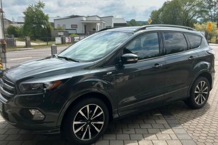 Ford Kuga 169.000 km 10.900 &euro; Gachenbach 86565